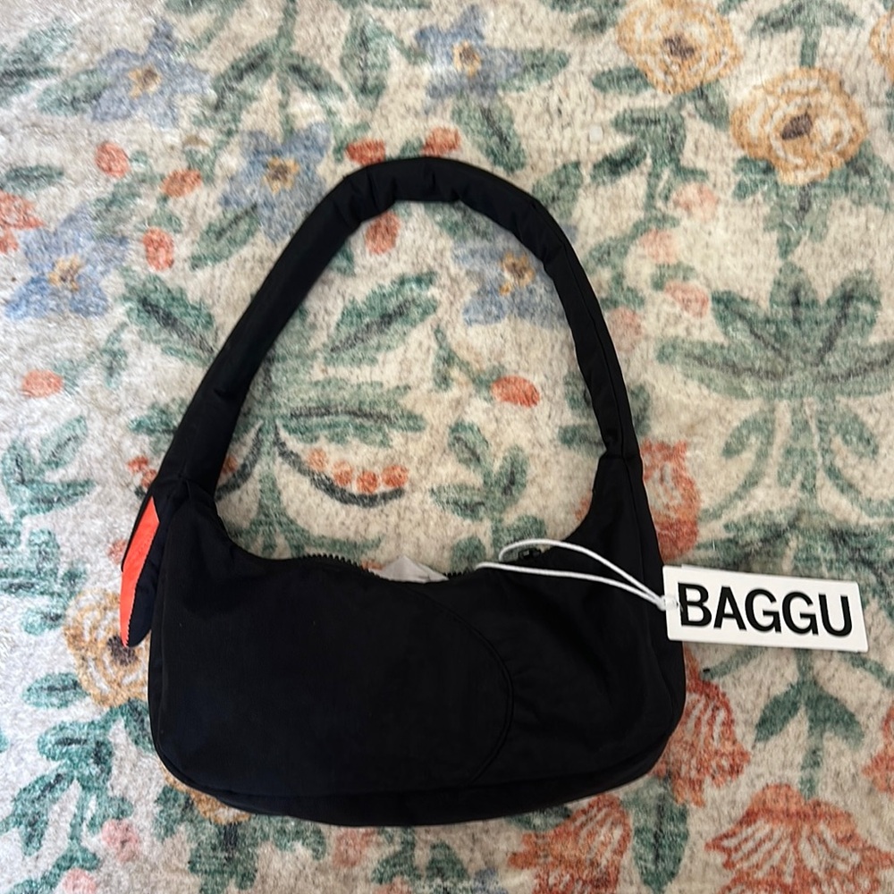 BAGGU swan shoulder bag